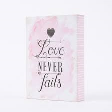 Clayre & Eef Wandschild"Love never fails"